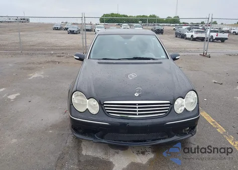 2006 Mercedes-Benz C 55 Amg z USA, uszkodzony, nr VIN WDBRF76J56F721322
